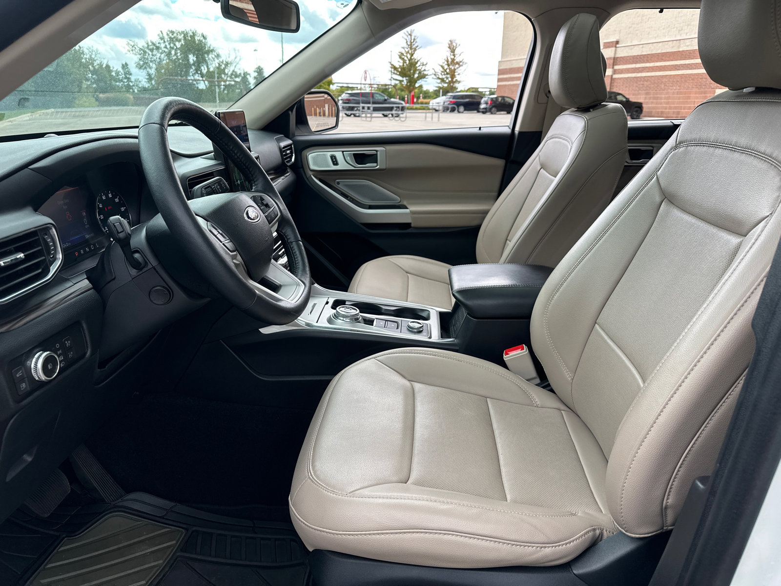 2023 Ford Explorer Limited - Photo 26