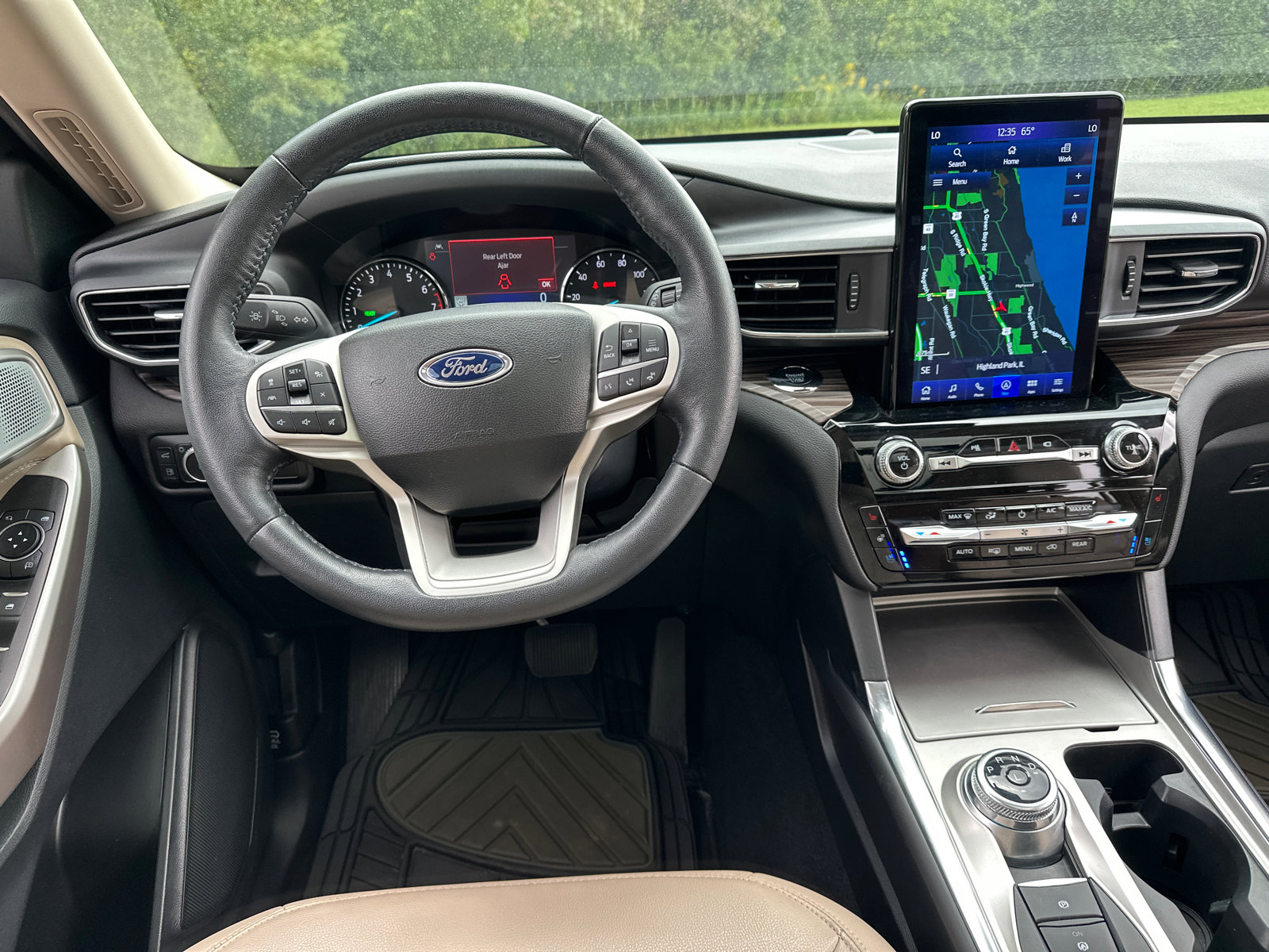 2023 Ford Explorer Limited - Photo 16