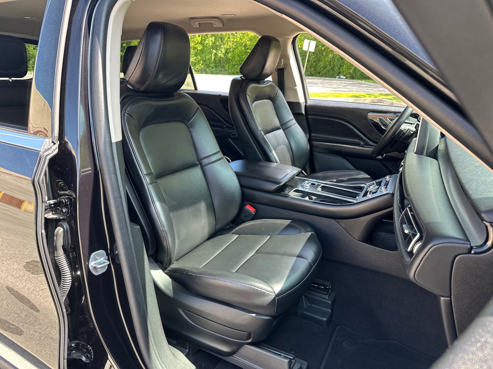2023 Lincoln Aviator Livery - Photo 32