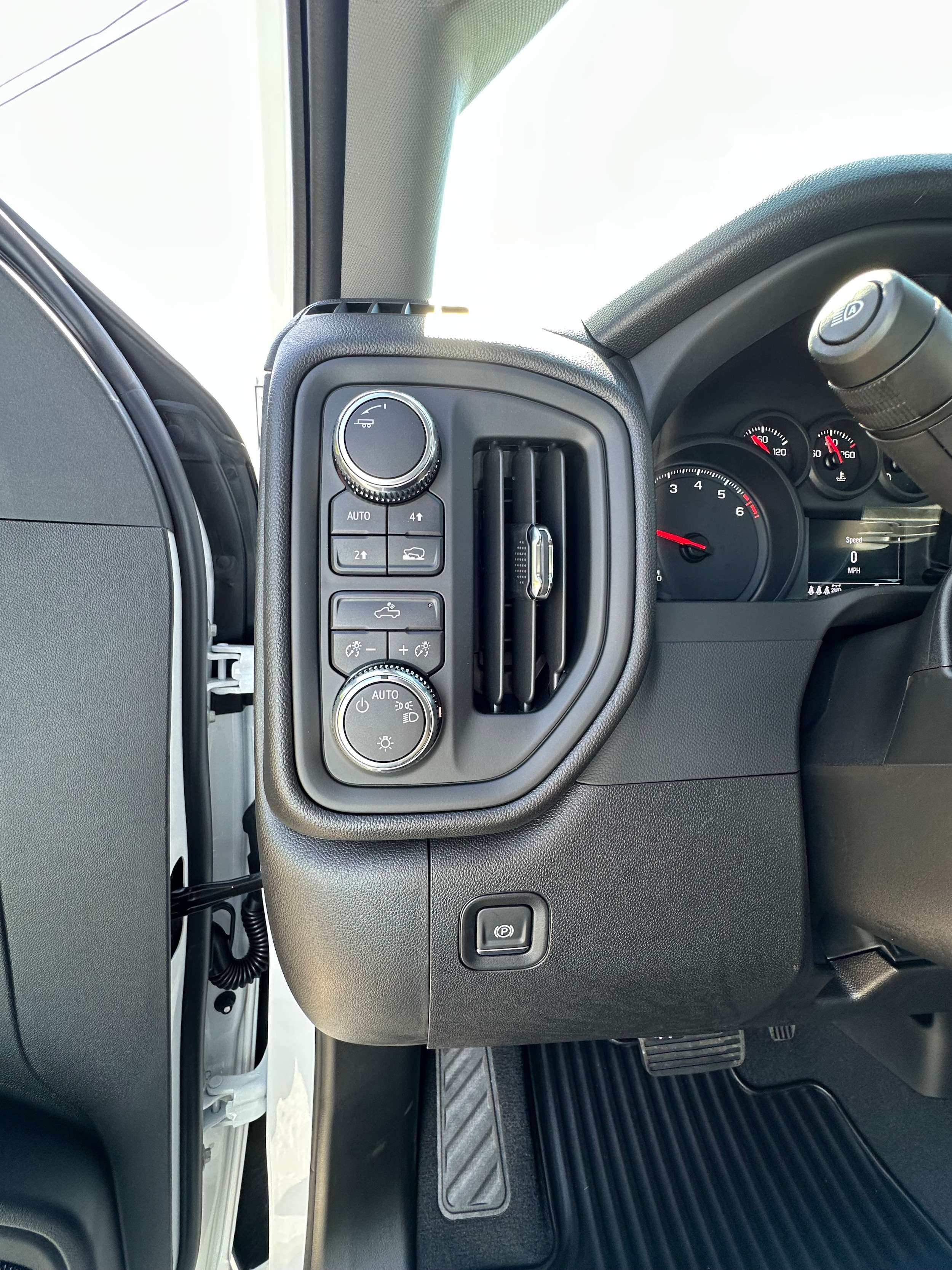 2026 GMC Sierra 1500 Pro - Photo 9