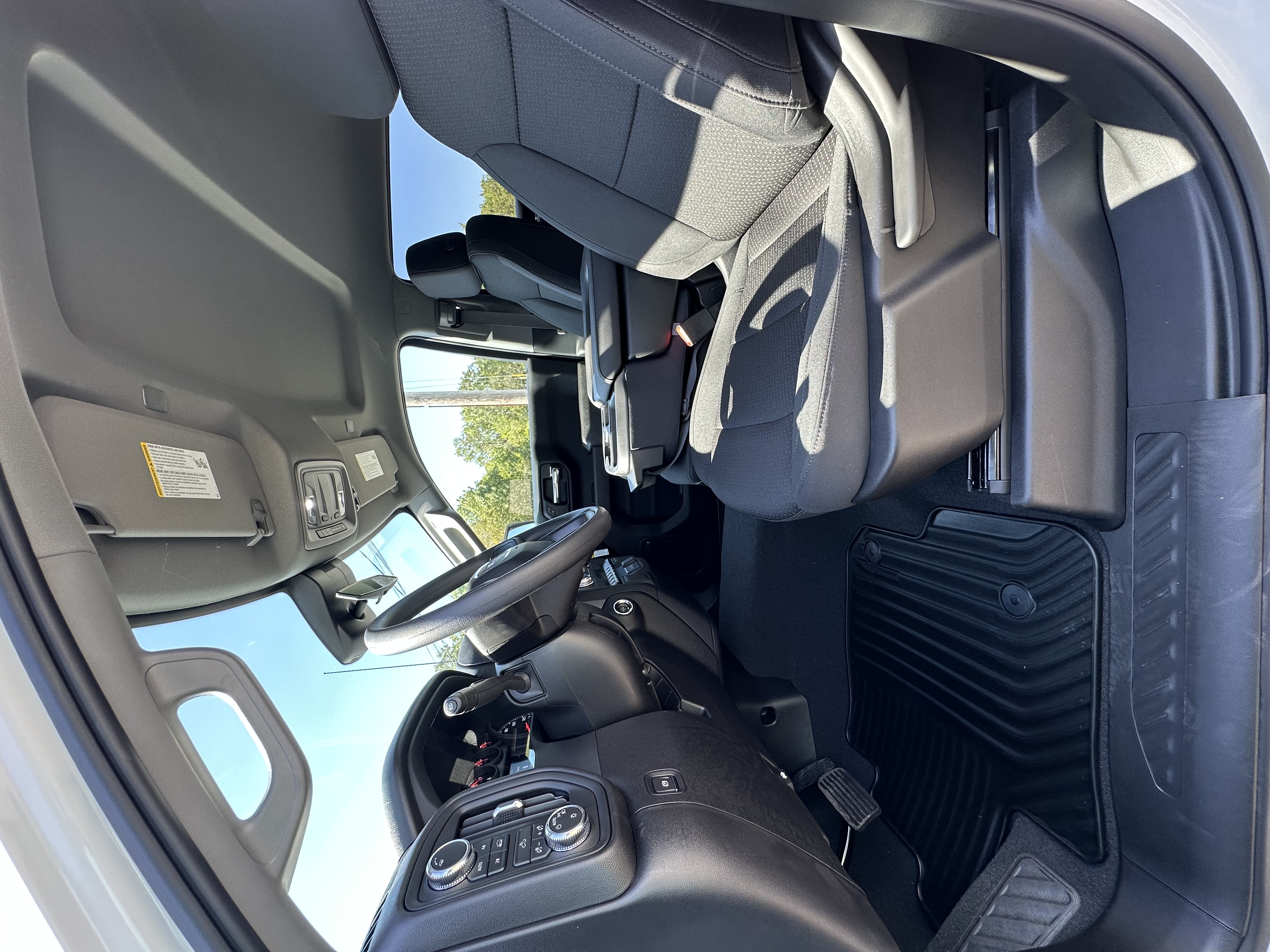 2026 GMC Sierra 1500 Pro - Photo 8