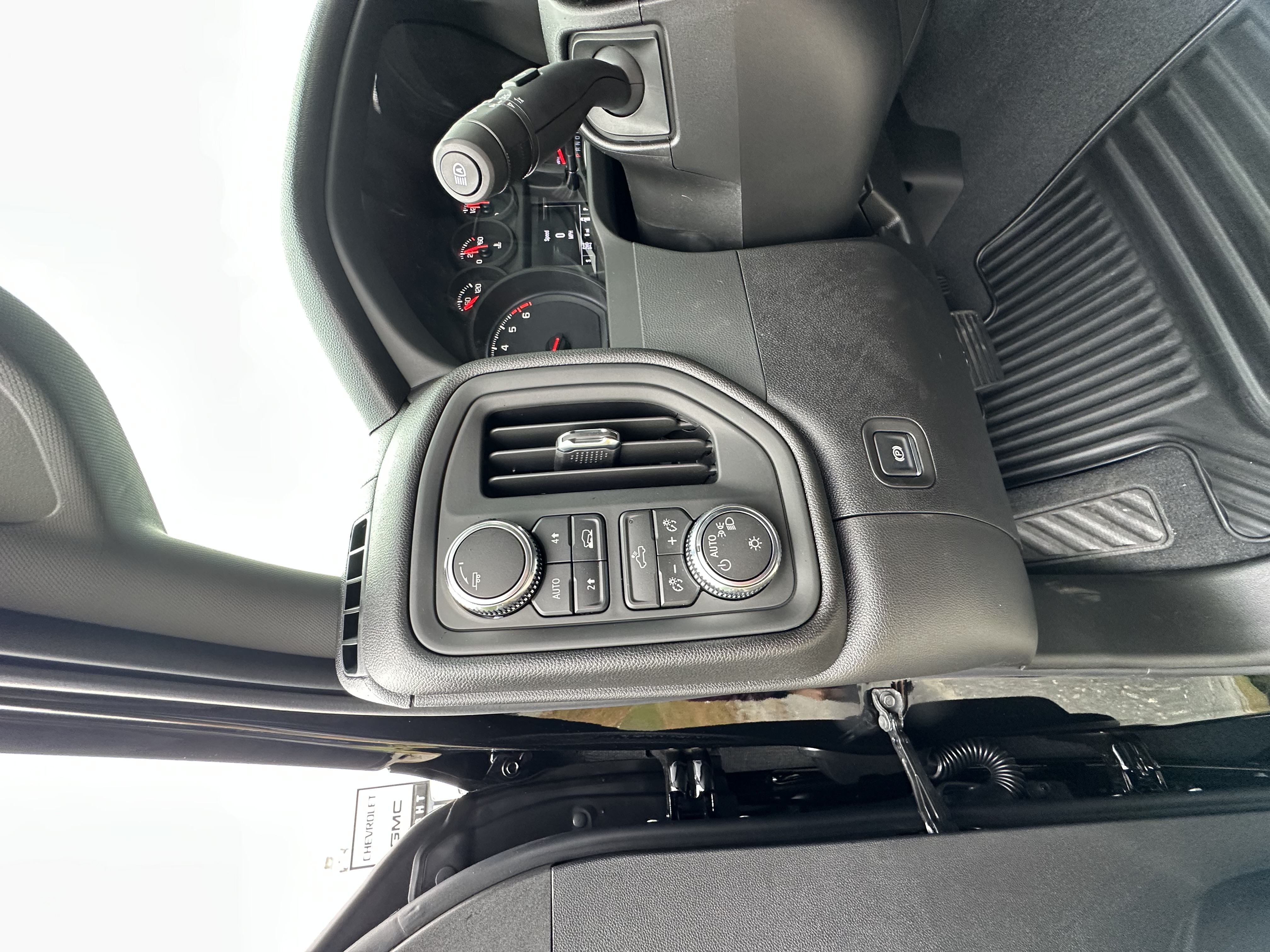 2026 GMC Sierra 1500 Pro - Photo 11