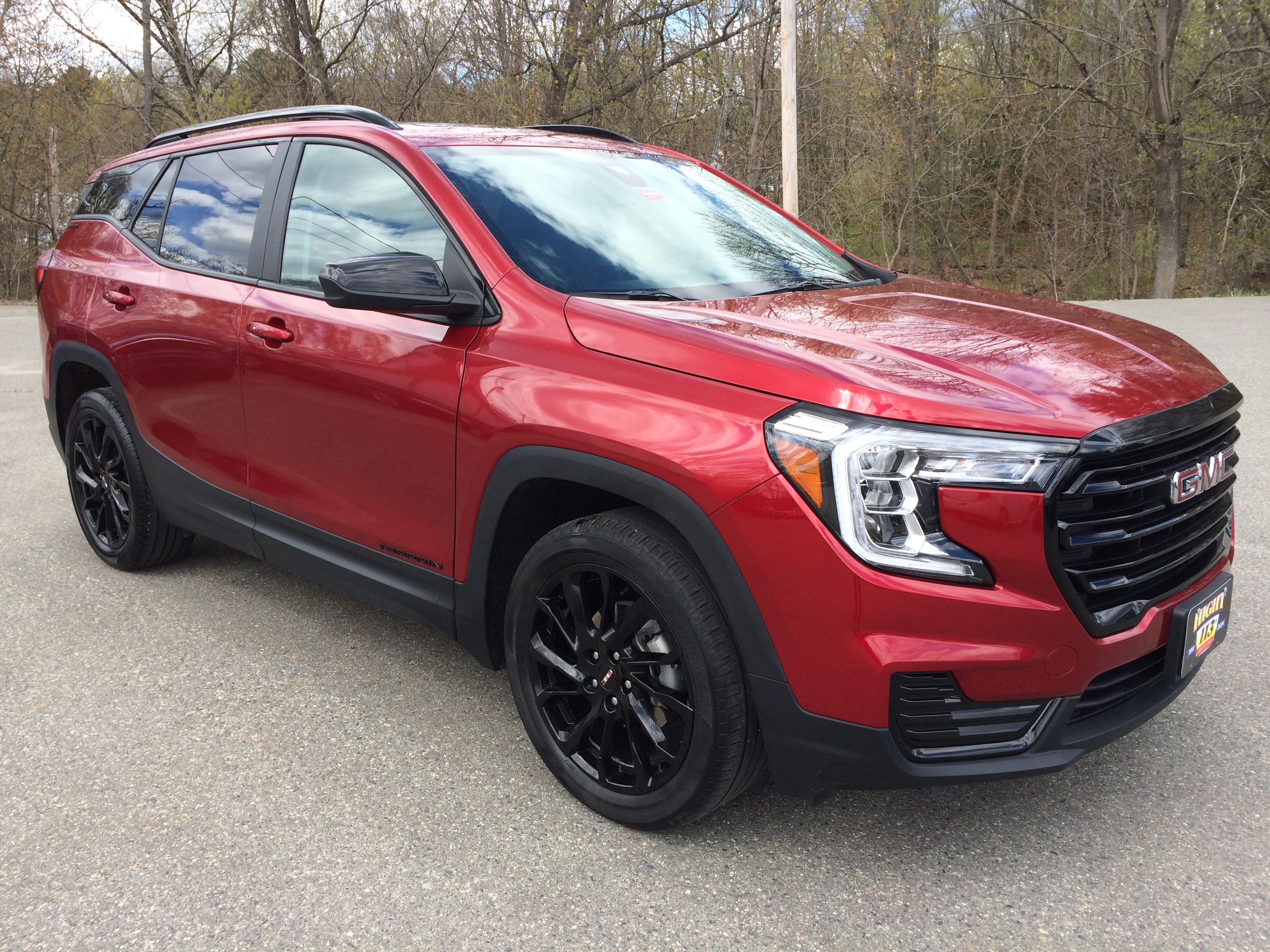 Used 2024 GMC Terrain SLE SUV