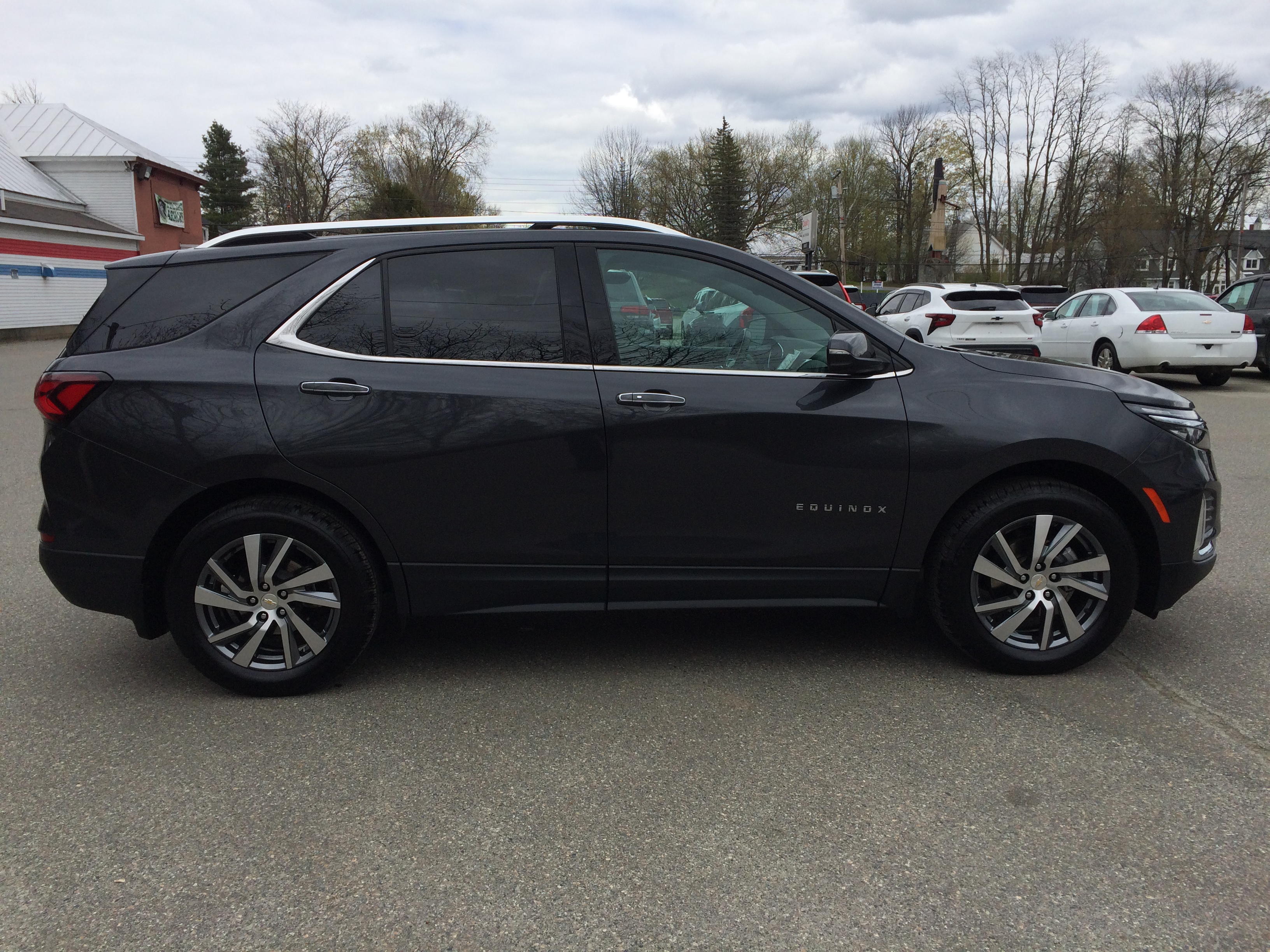 Used 2022 Chevrolet Equinox Premier SUV