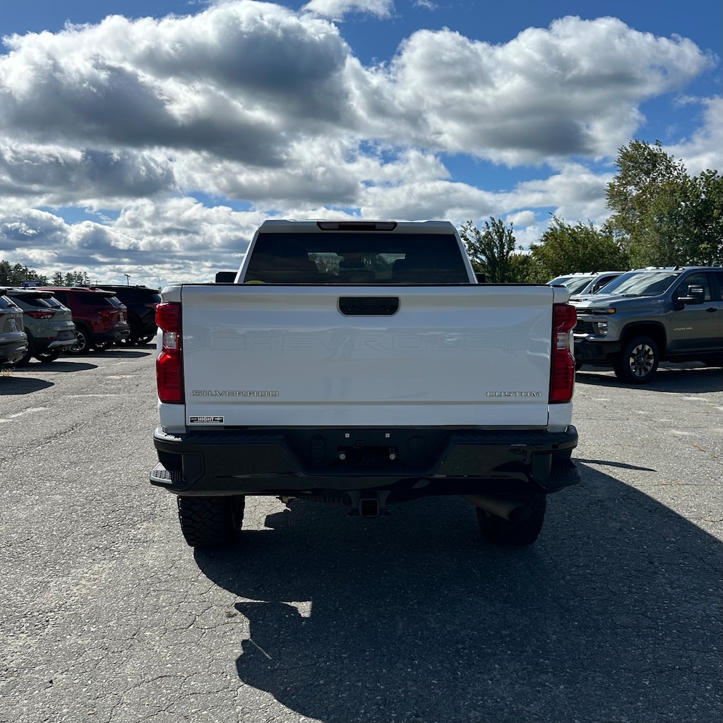 Used 2024 Chevrolet Silverado 2500 HD Custom Truck
