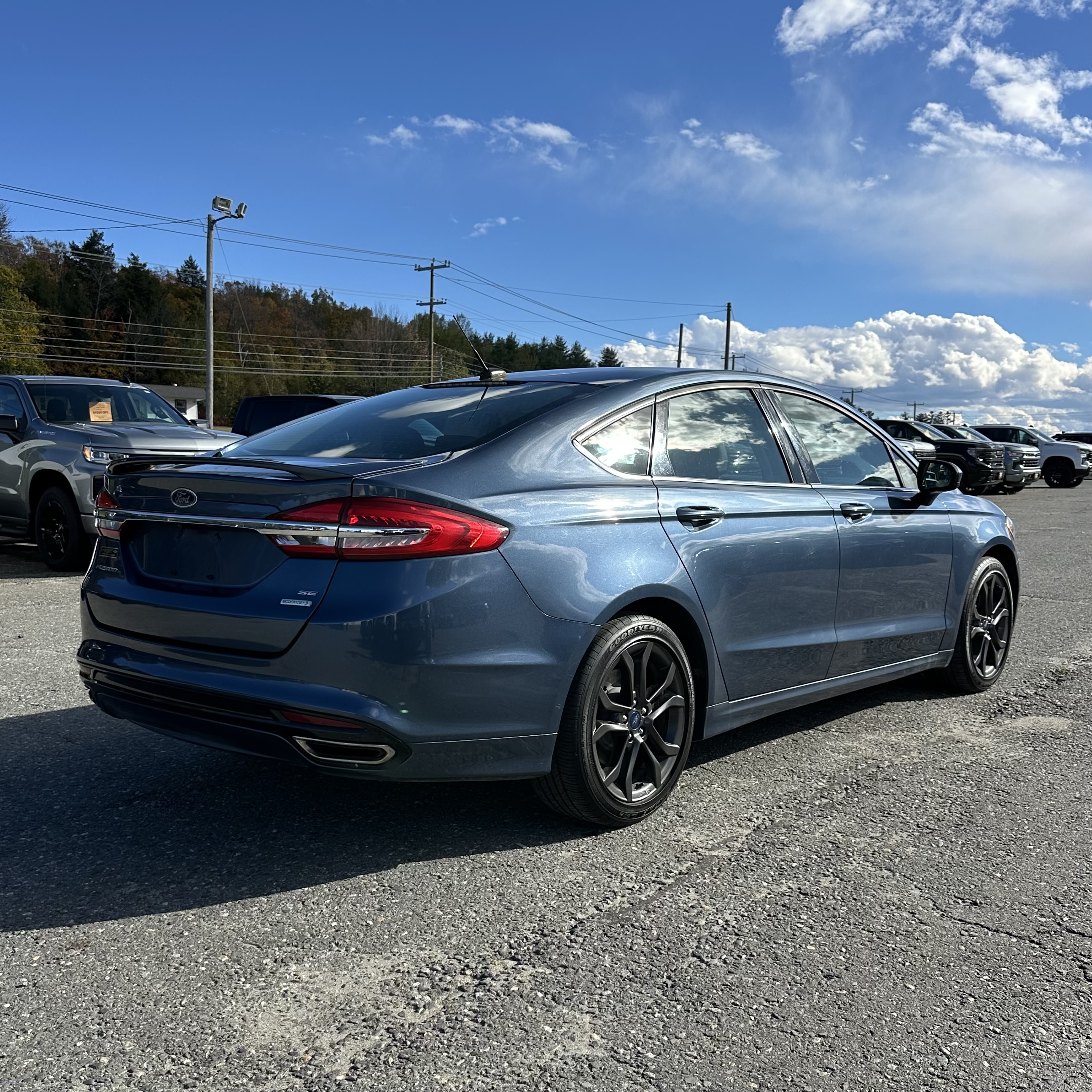 Used 2018 Ford Fusion SE Car