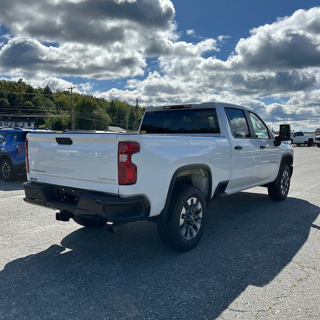 Used 2024 Chevrolet Silverado 2500 HD Custom Truck