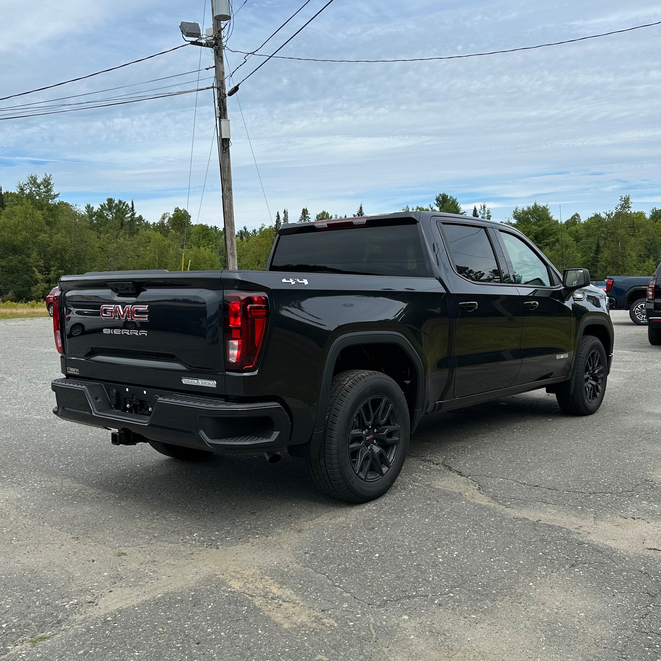 2026 GMC Sierra 1500 Elevation - Photo 3