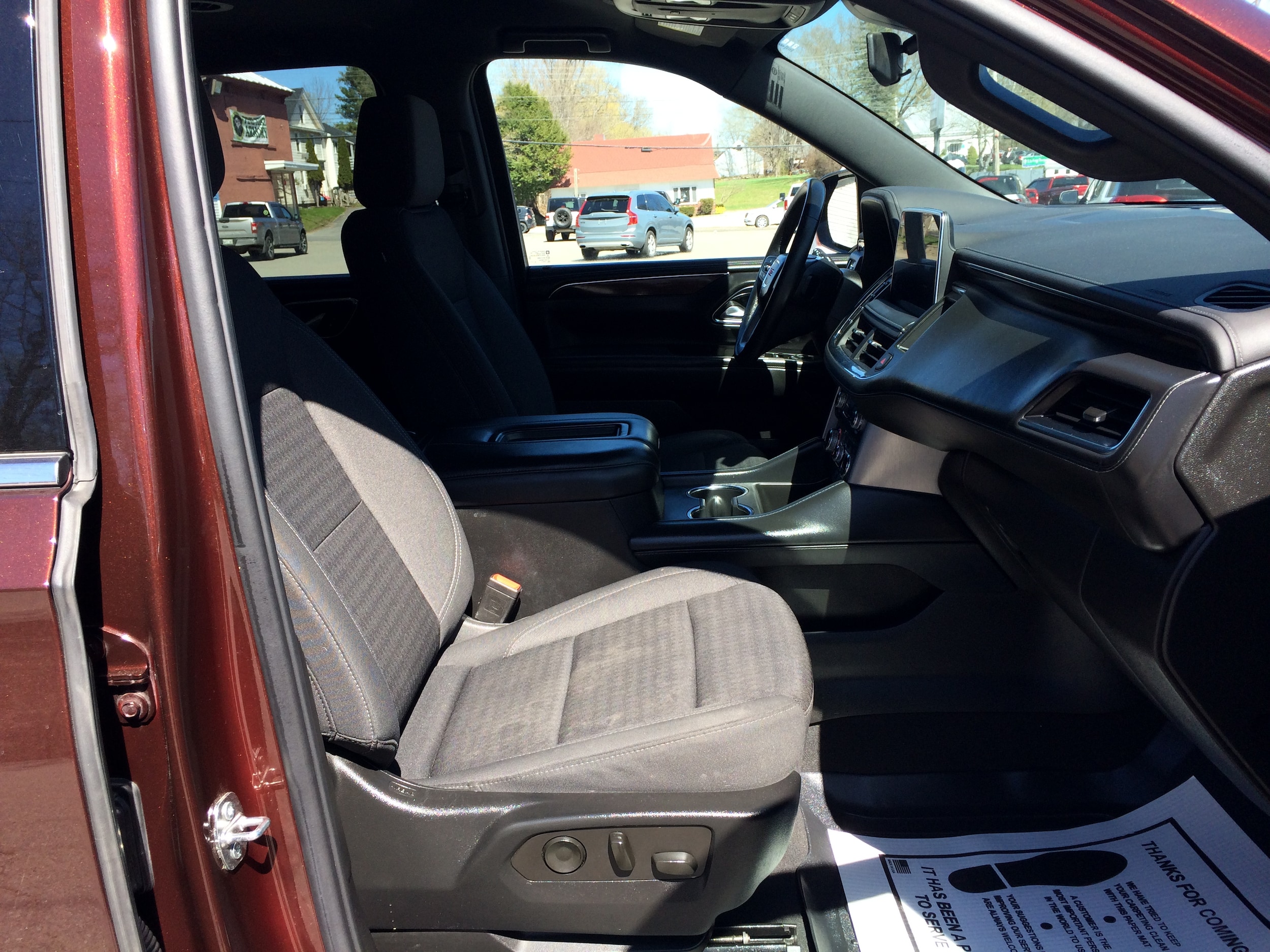2023 GMC Yukon XL SLE - Photo 16