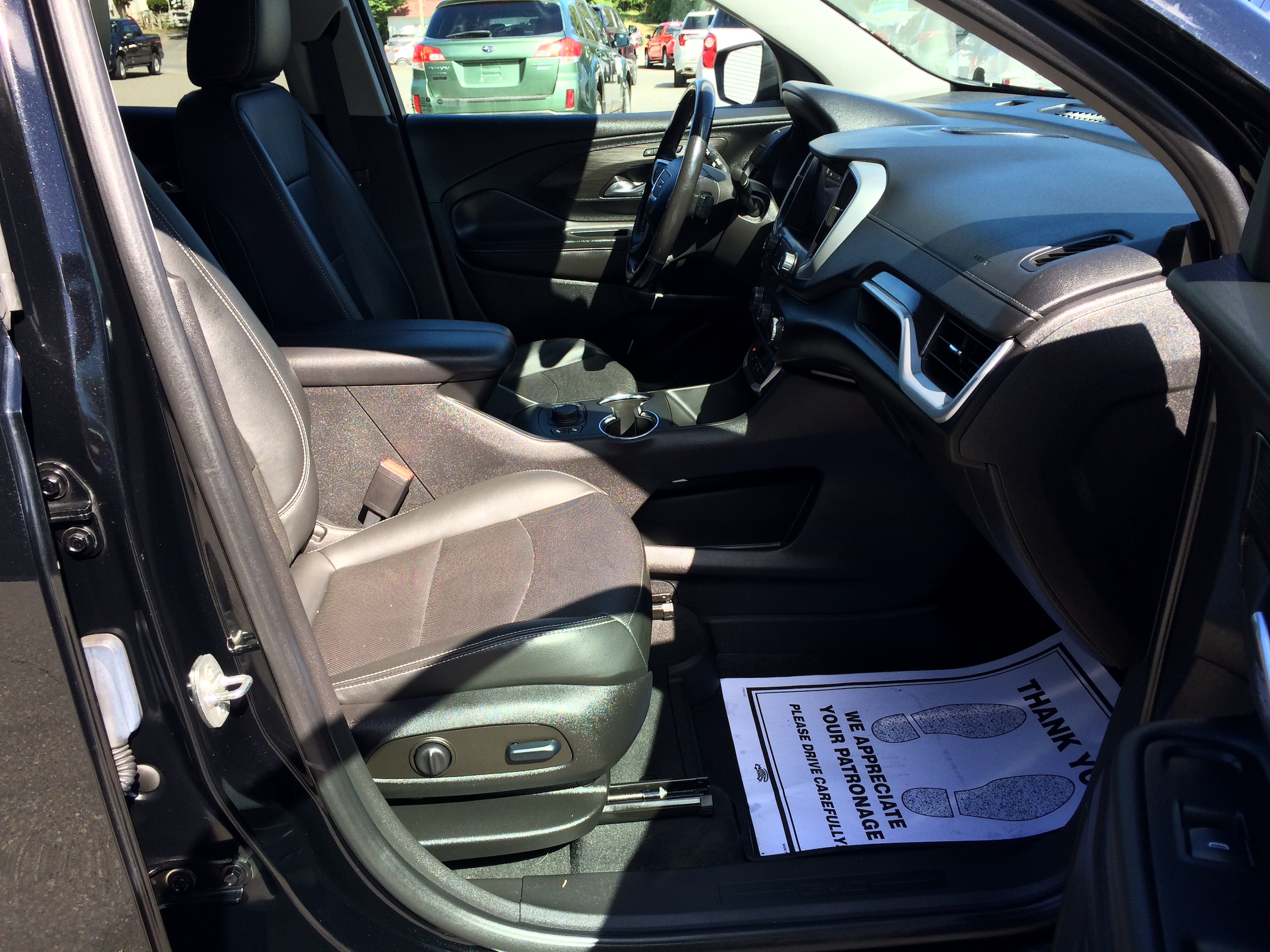 2022 GMC Terrain SLT - Photo 17
