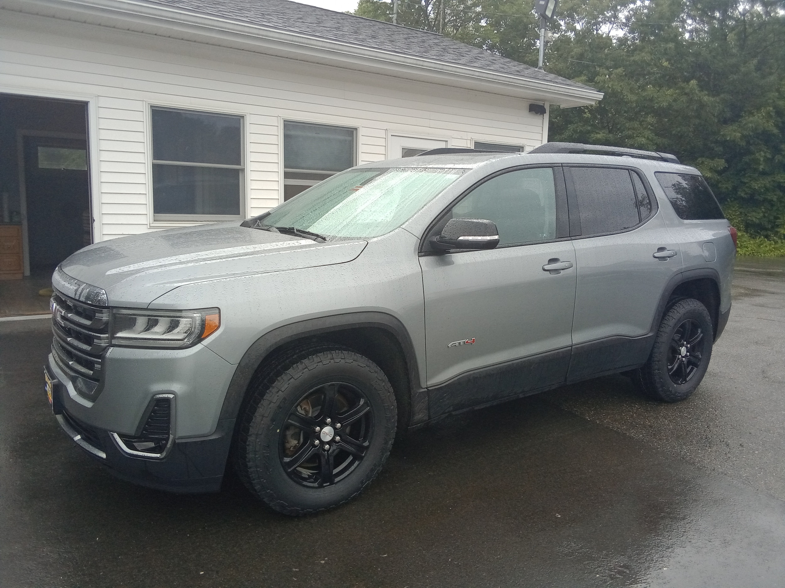 2023 GMC Acadia