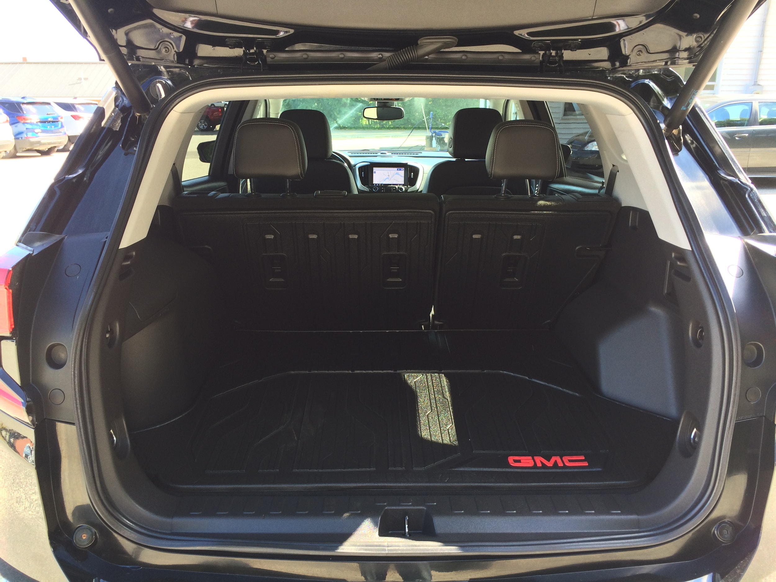 2022 GMC Terrain SLT - Photo 30