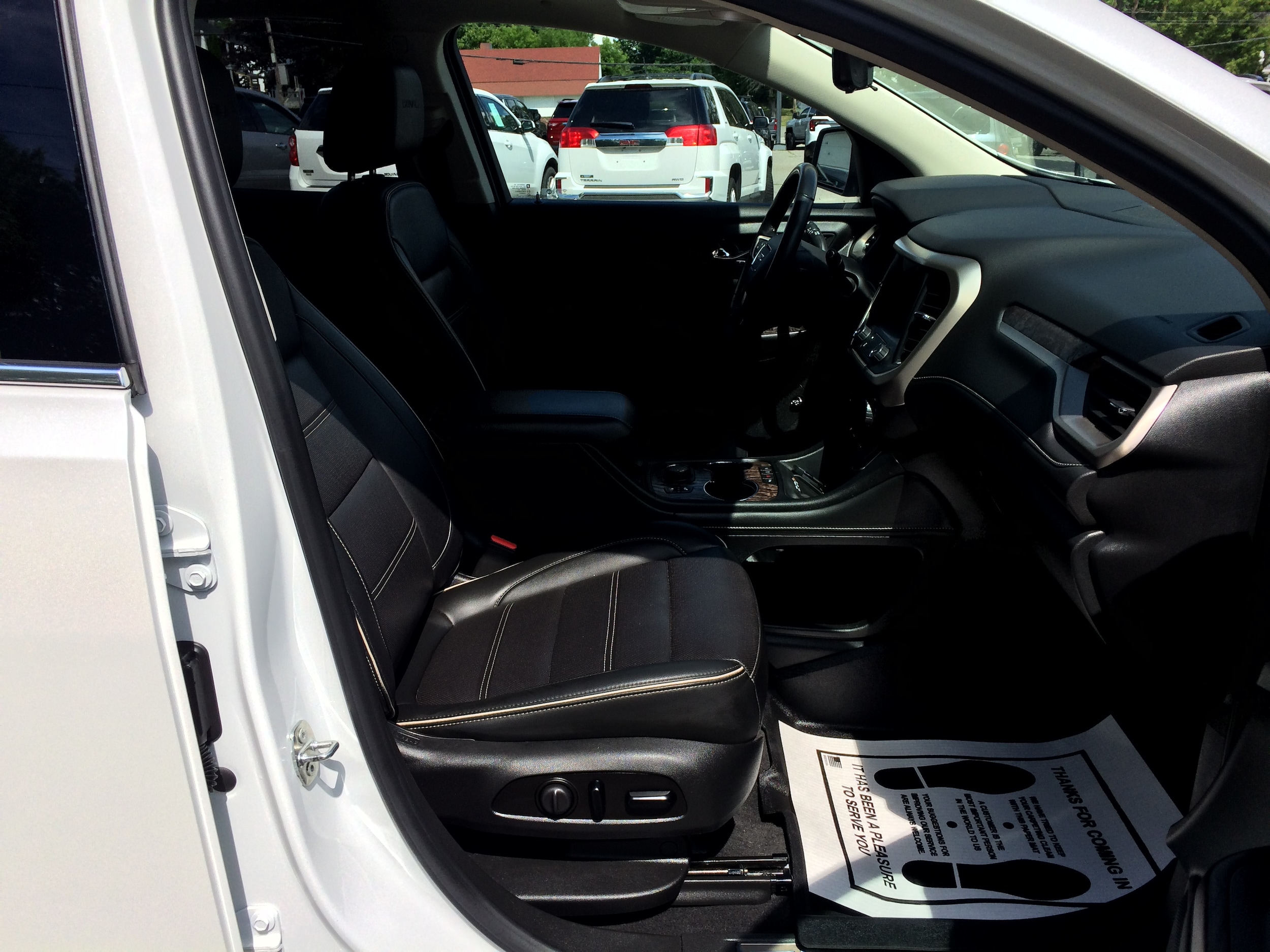 2021 GMC Acadia Denali - Photo 18