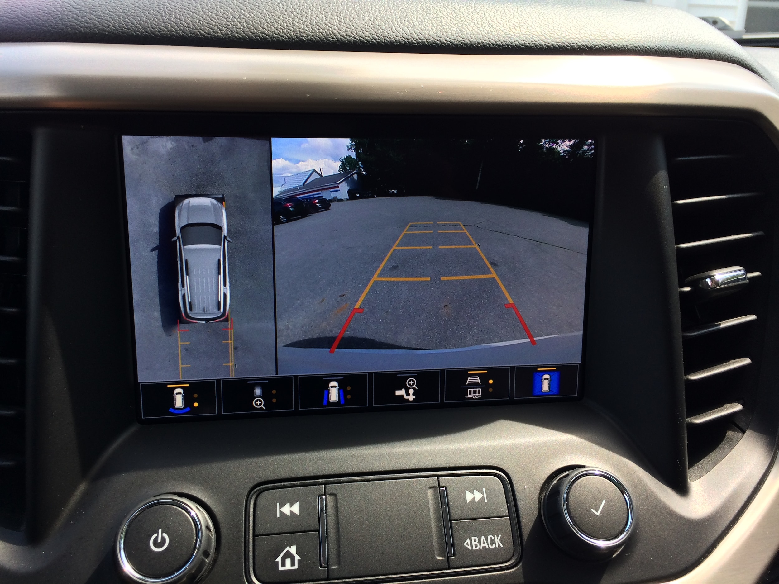 2021 GMC Acadia Denali - Photo 28
