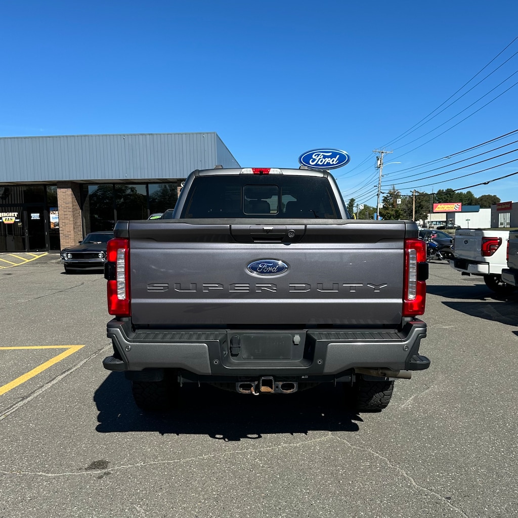 Used 2024 Ford F-350 Lariat Crew Cab Truck