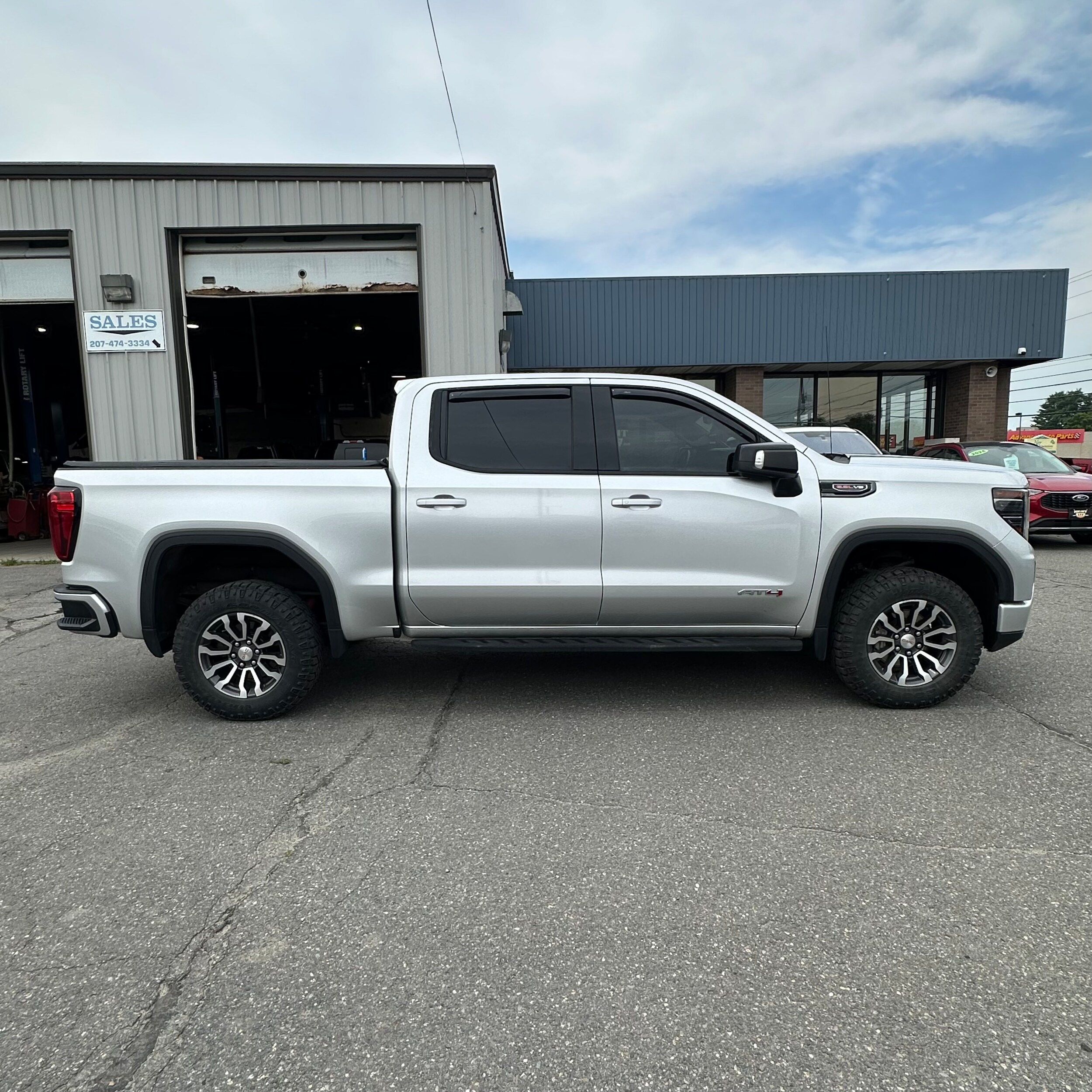 Used 2022 GMC Sierra 1500 AT4 Truck Crew Cab