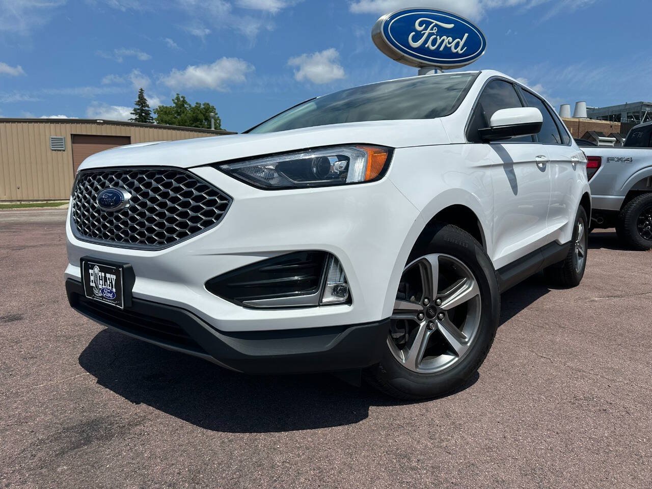 Used 2024 Ford Edge SEL with VIN 2FMPK4J92RBA91003 for sale in Windom, Minnesota