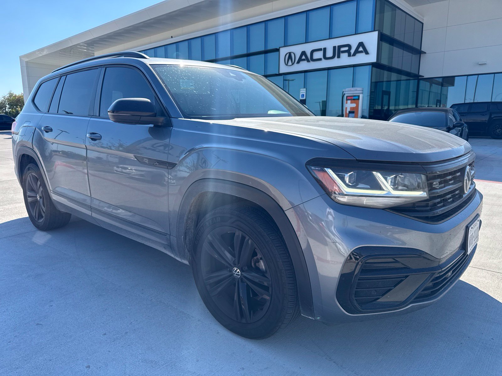 Used 2023 Volkswagen Atlas 3.6L V6 SEL R-Line SUV