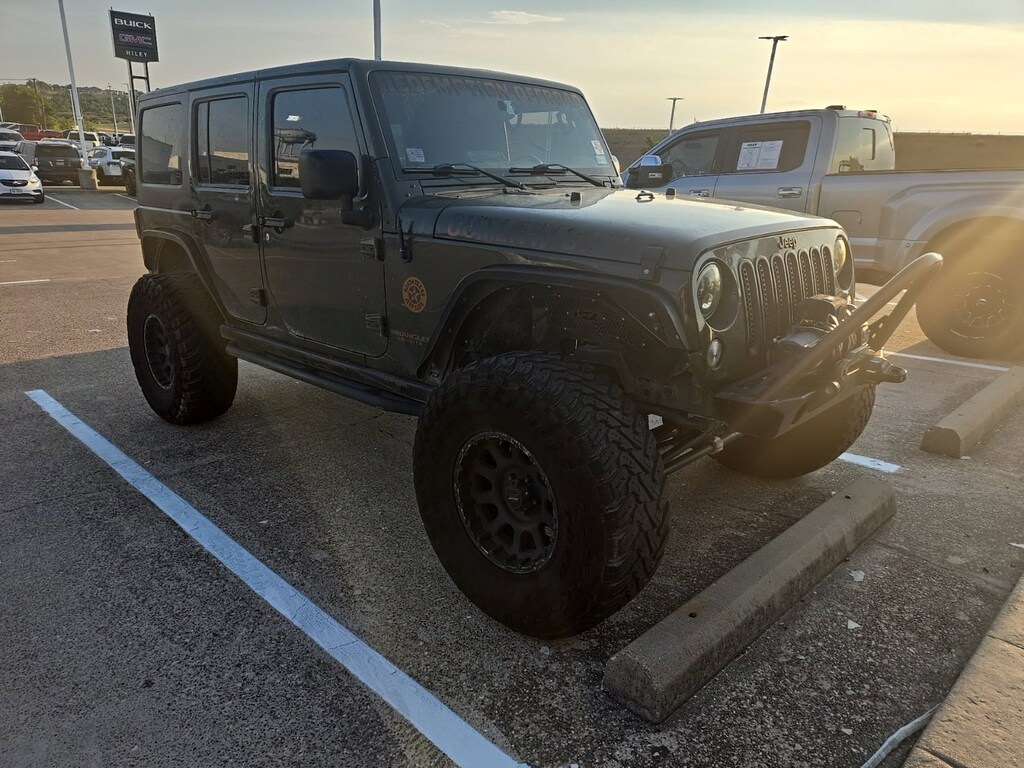 Used 2015 Jeep Wrangler Unlimited Rubicon 4x4 SUV
