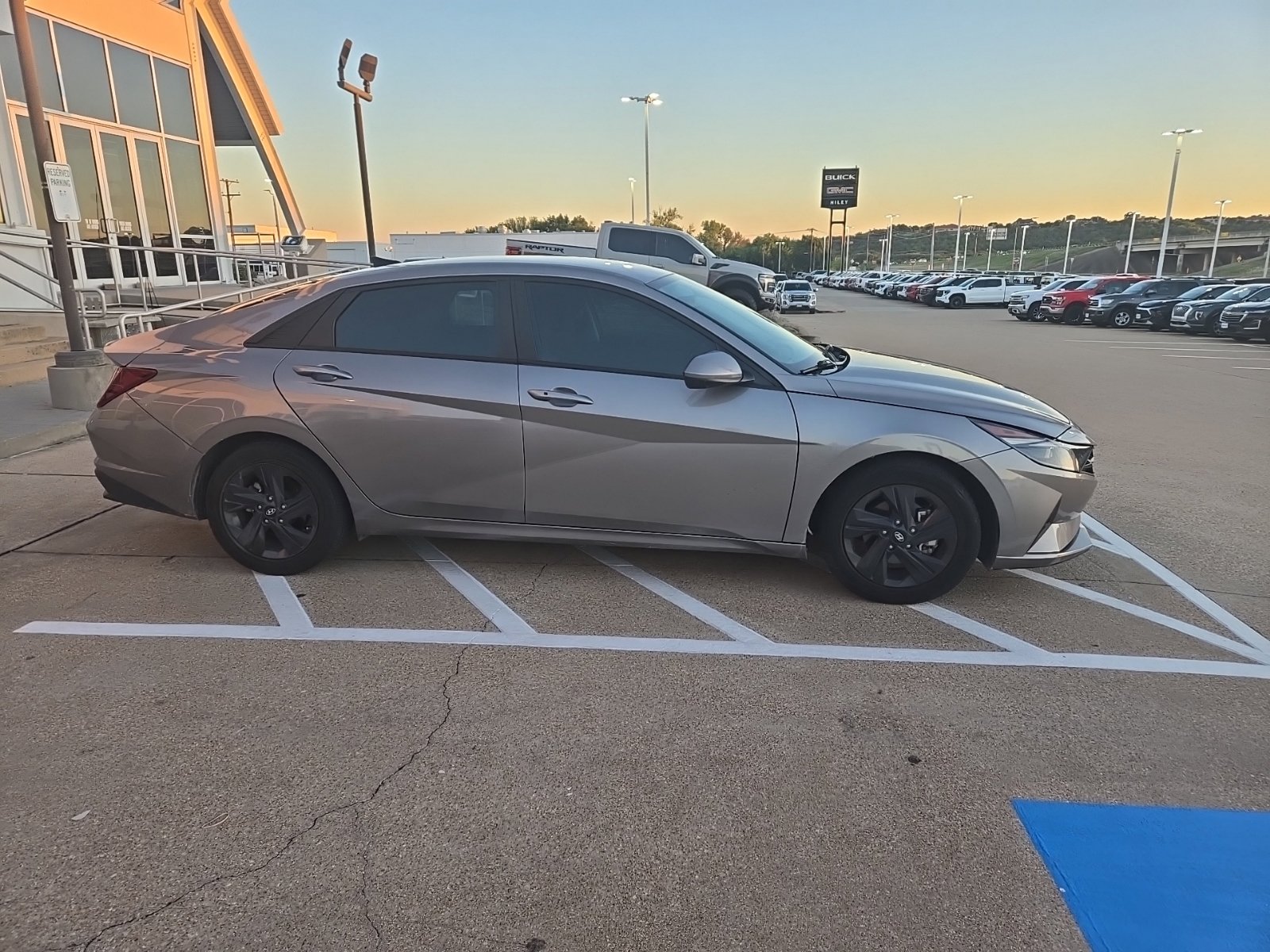 Used 2021 Hyundai Elantra SEL Sedan