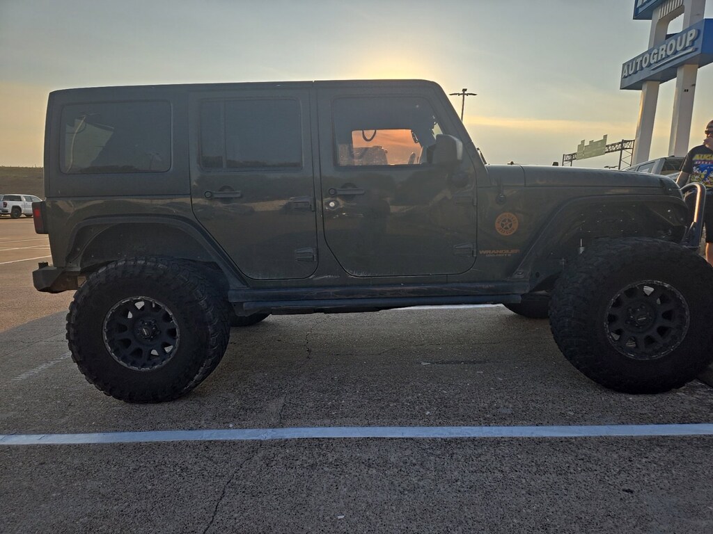 Used 2015 Jeep Wrangler Unlimited Rubicon 4x4 SUV
