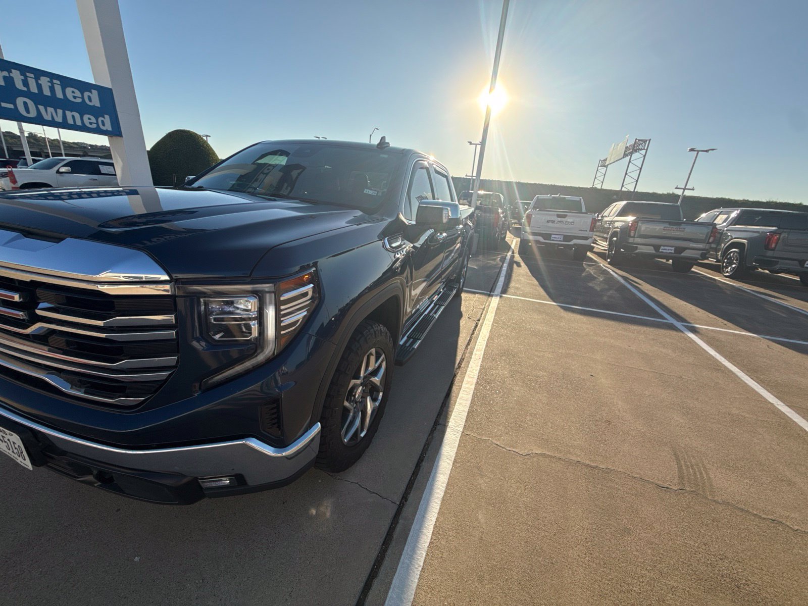 Used 2023 GMC Sierra 1500 SLT Truck