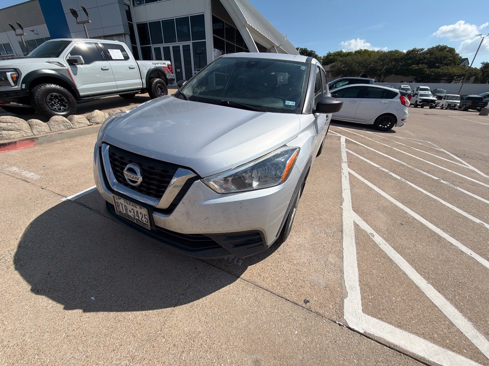 2020 Nissan Kicks