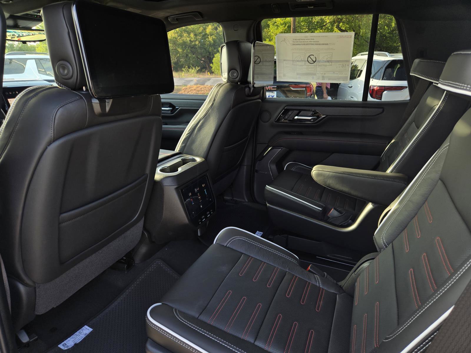 New 2026 GMC Yukon AT4 Ultimate SUV