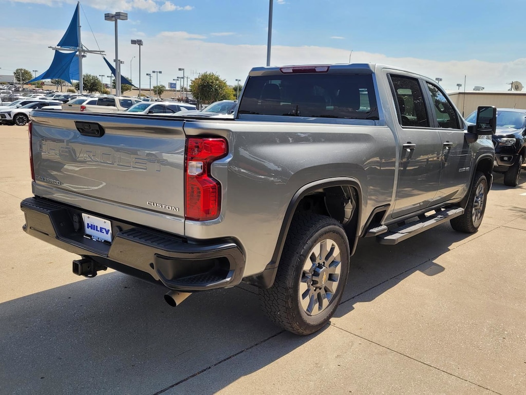 Used 2024 Chevrolet Silverado 2500HD Custom Truck