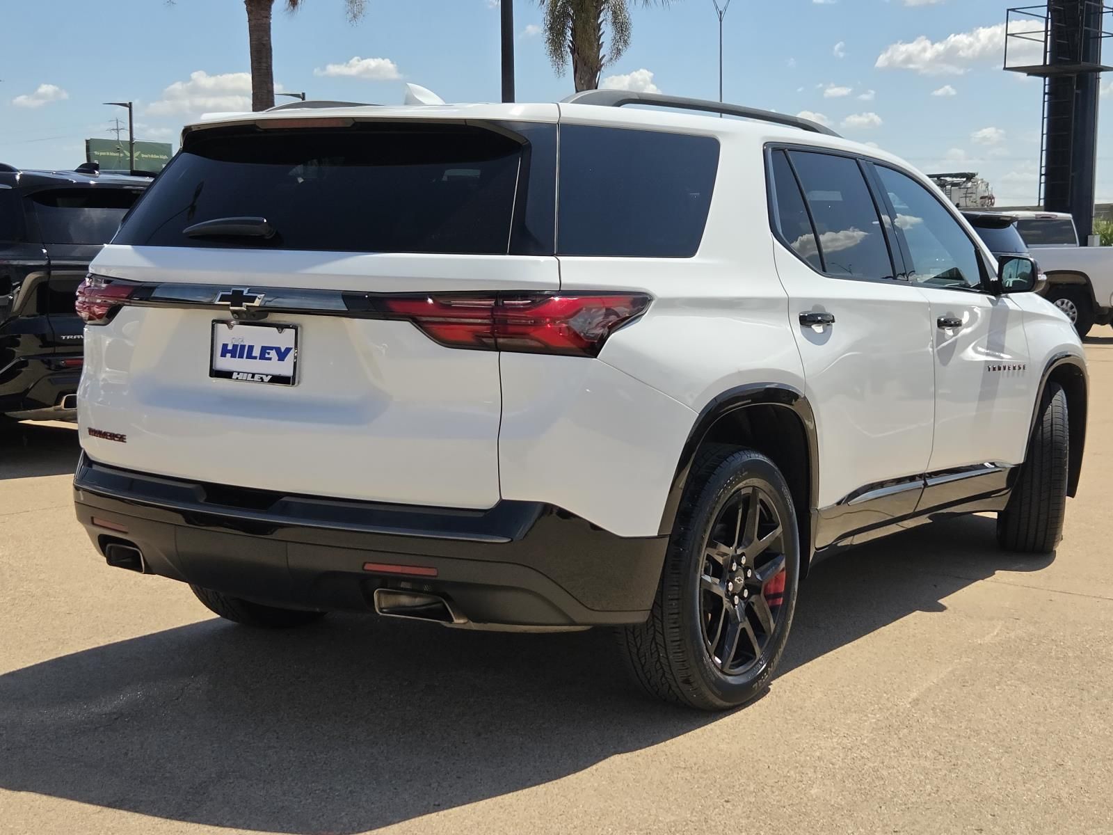 Used 2023 Chevrolet Traverse Premier SUV