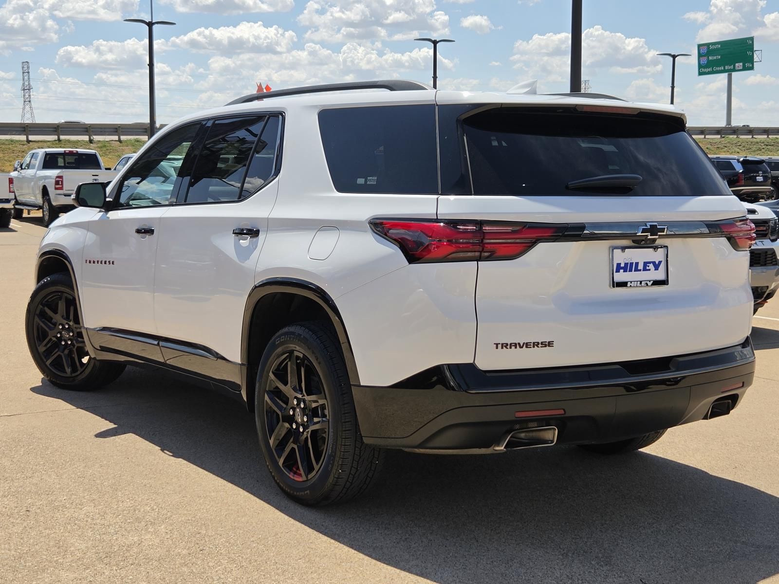 Used 2023 Chevrolet Traverse Premier SUV