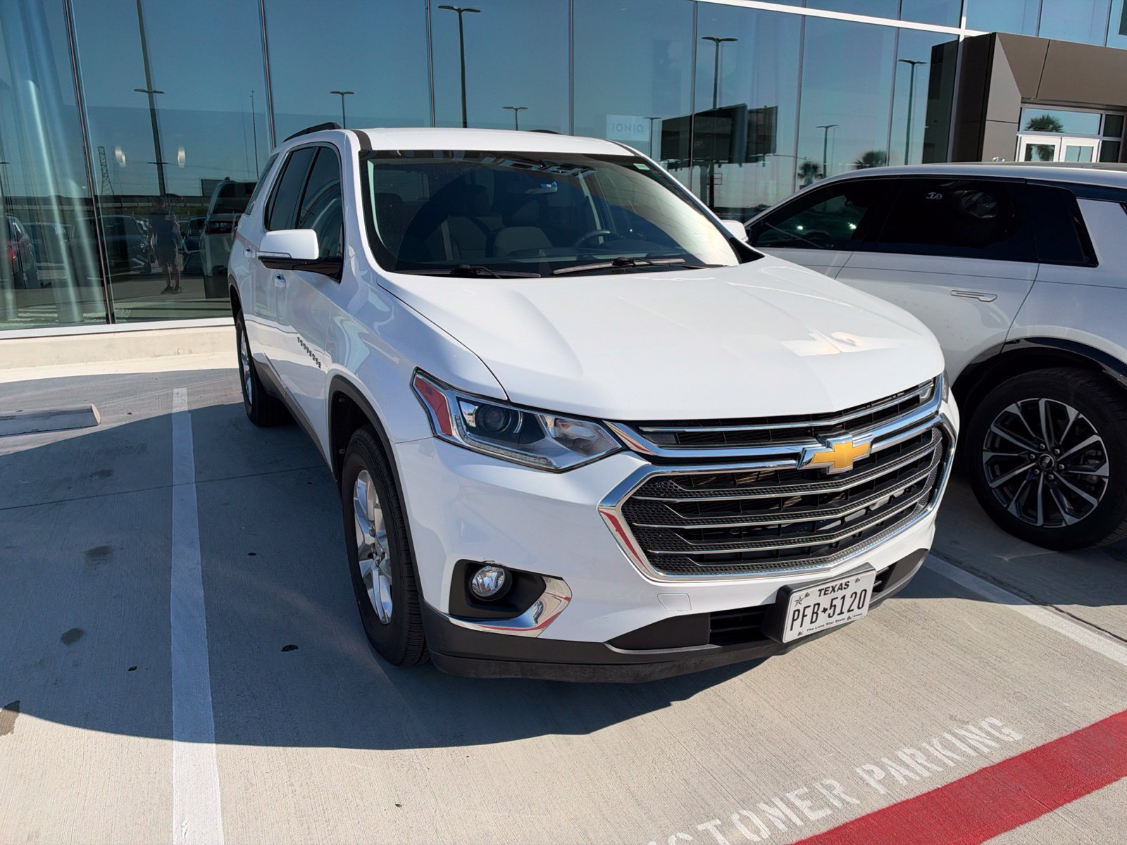 Used 2020 Chevrolet Traverse LT SUV