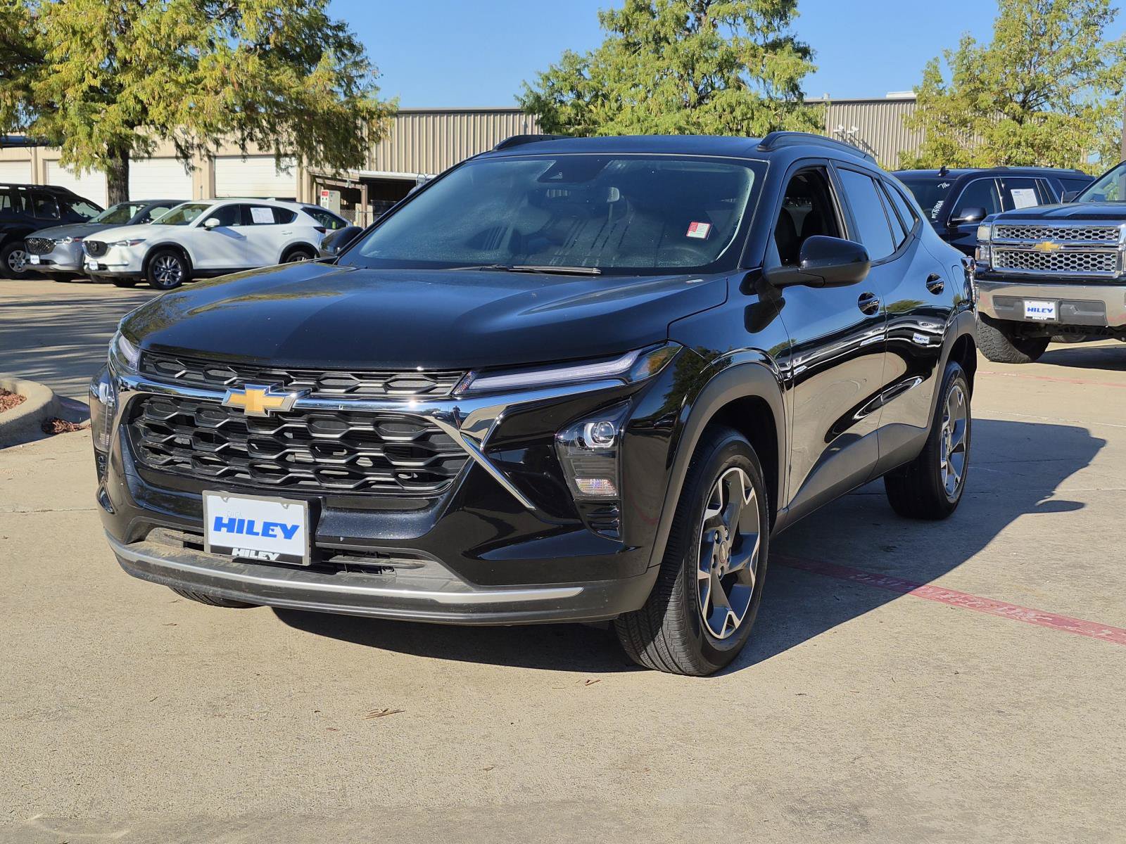 Used 2025 Chevrolet Trax LT SUV
