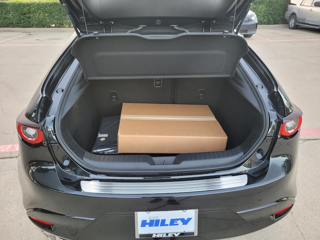 New 2026 Mazda Mazda3 2.5 S Preferred Hatchback