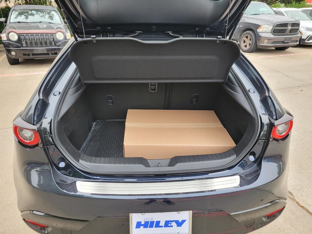 New 2026 Mazda Mazda3 2.5 S Preferred Hatchback