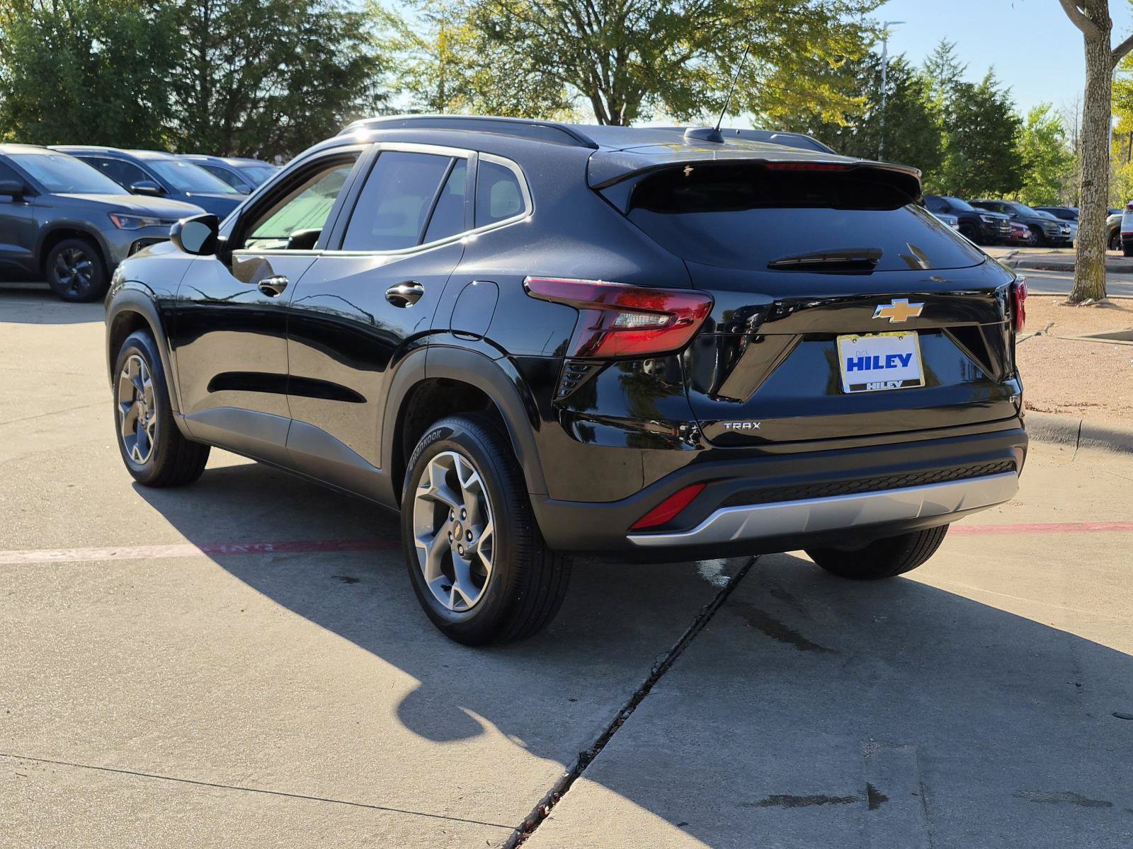 Used 2025 Chevrolet Trax LT SUV