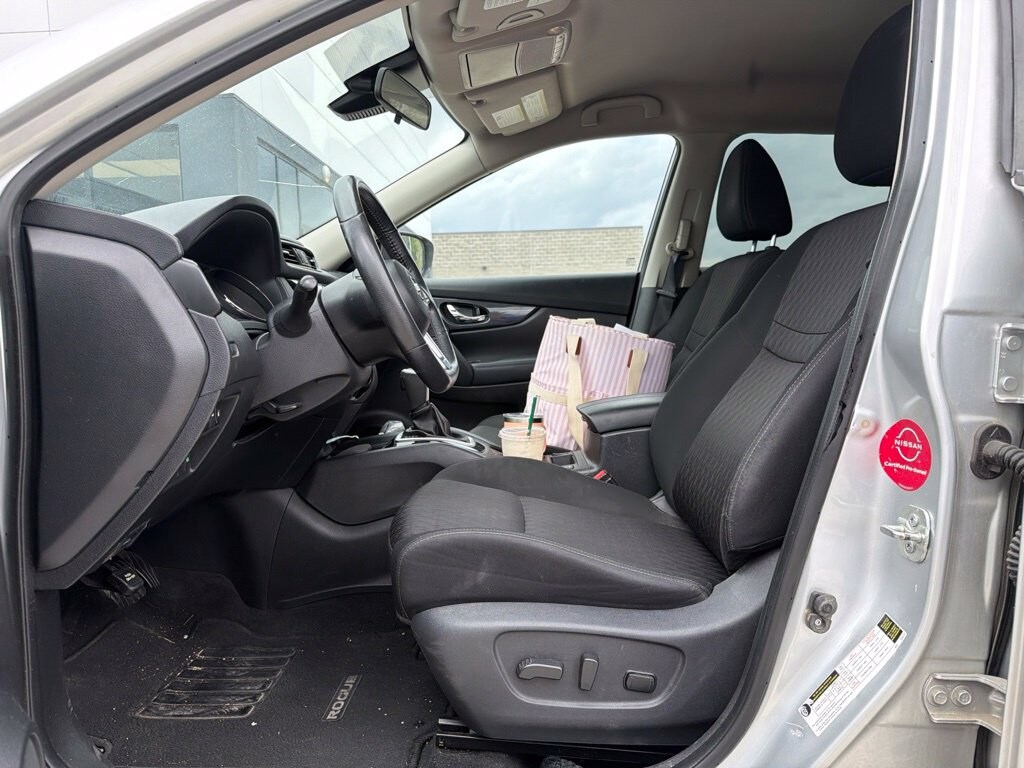 Used 2020 Nissan Rogue SV SUV