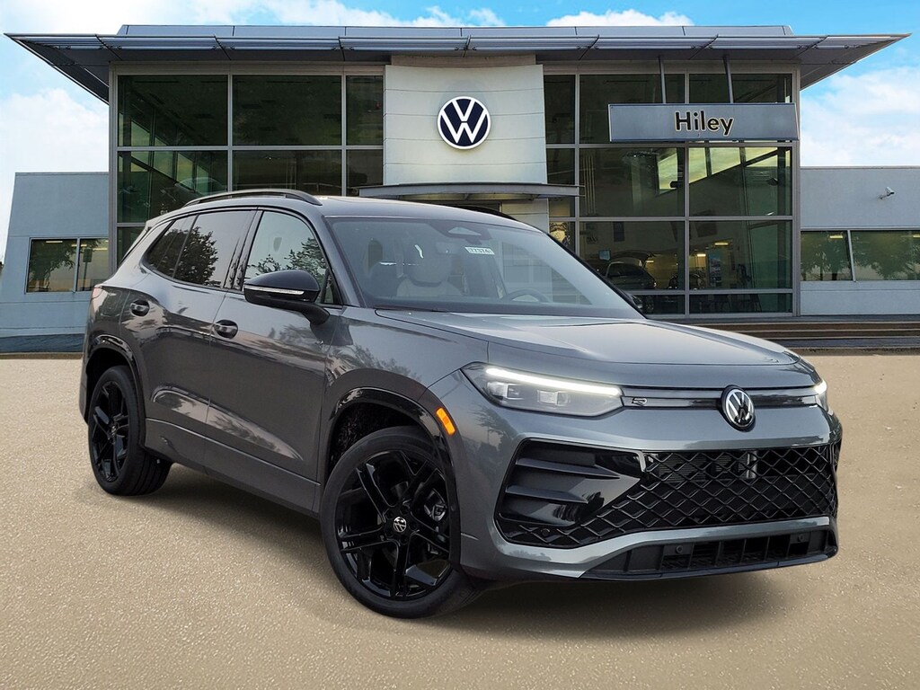New 2026 Volkswagen Tiguan SE R-Line Black SUV