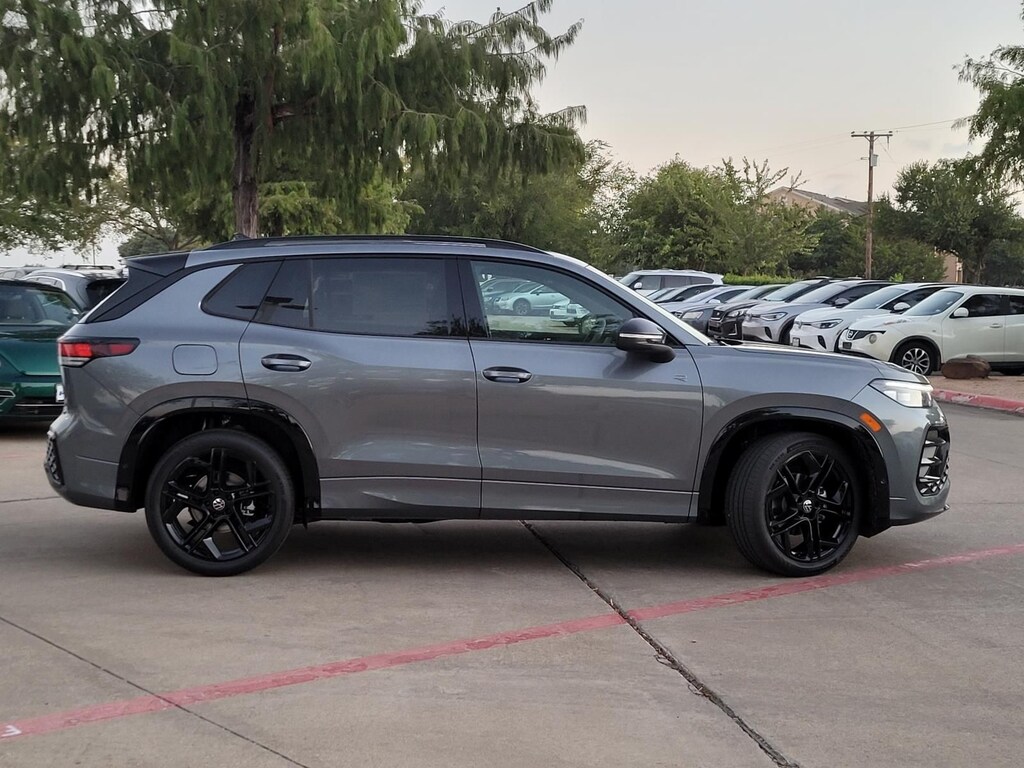 New 2026 Volkswagen Tiguan SE R-Line Black SUV