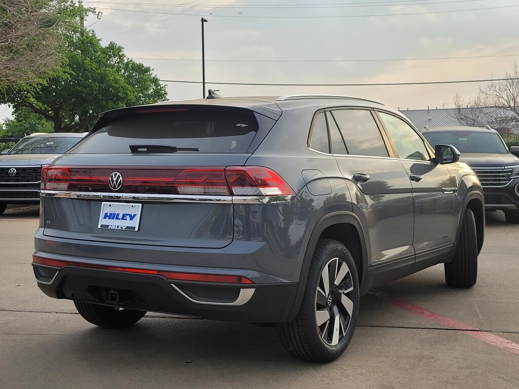 New 2026 Volkswagen Atlas Cross Sport SE w/Technology SUV