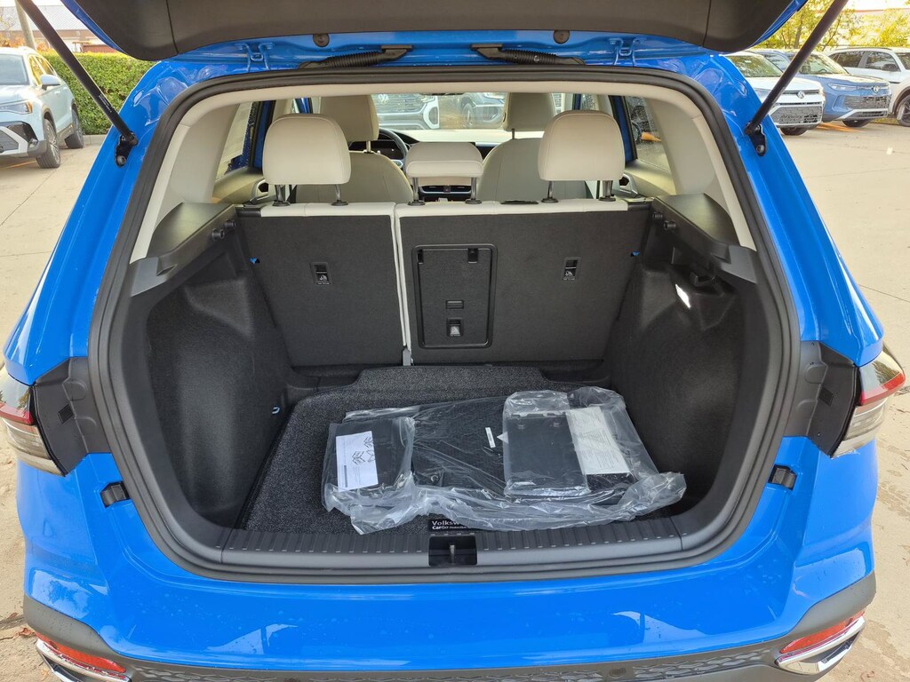 New 2027 Volkswagen Taos 1.5T SE SUV