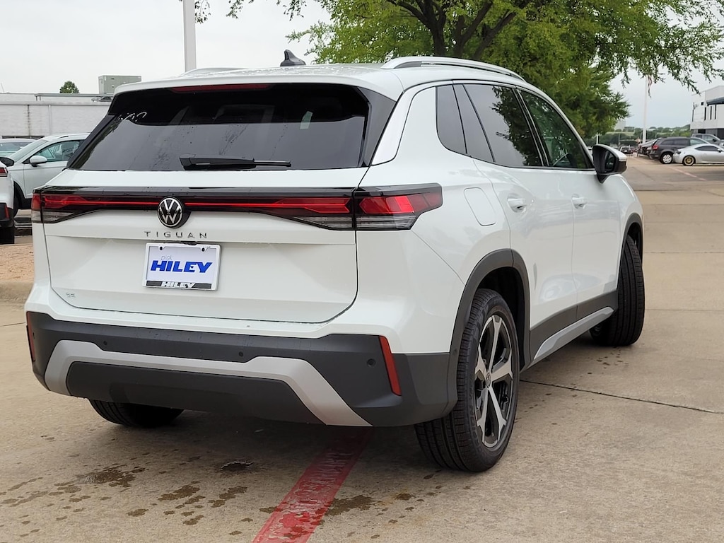 New 2026 Volkswagen Tiguan SE SUV