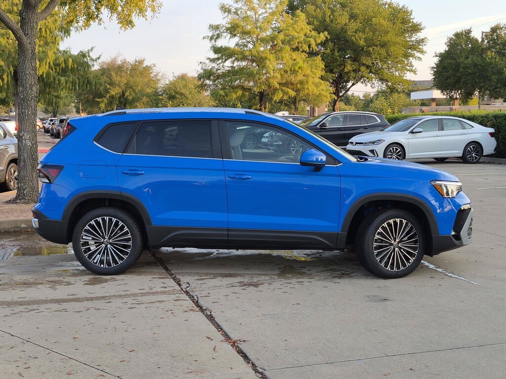 New 2027 Volkswagen Taos 1.5T SE SUV