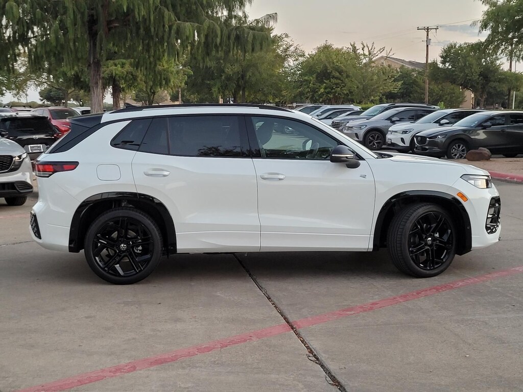 New 2026 Volkswagen Tiguan SE R-Line Black SUV