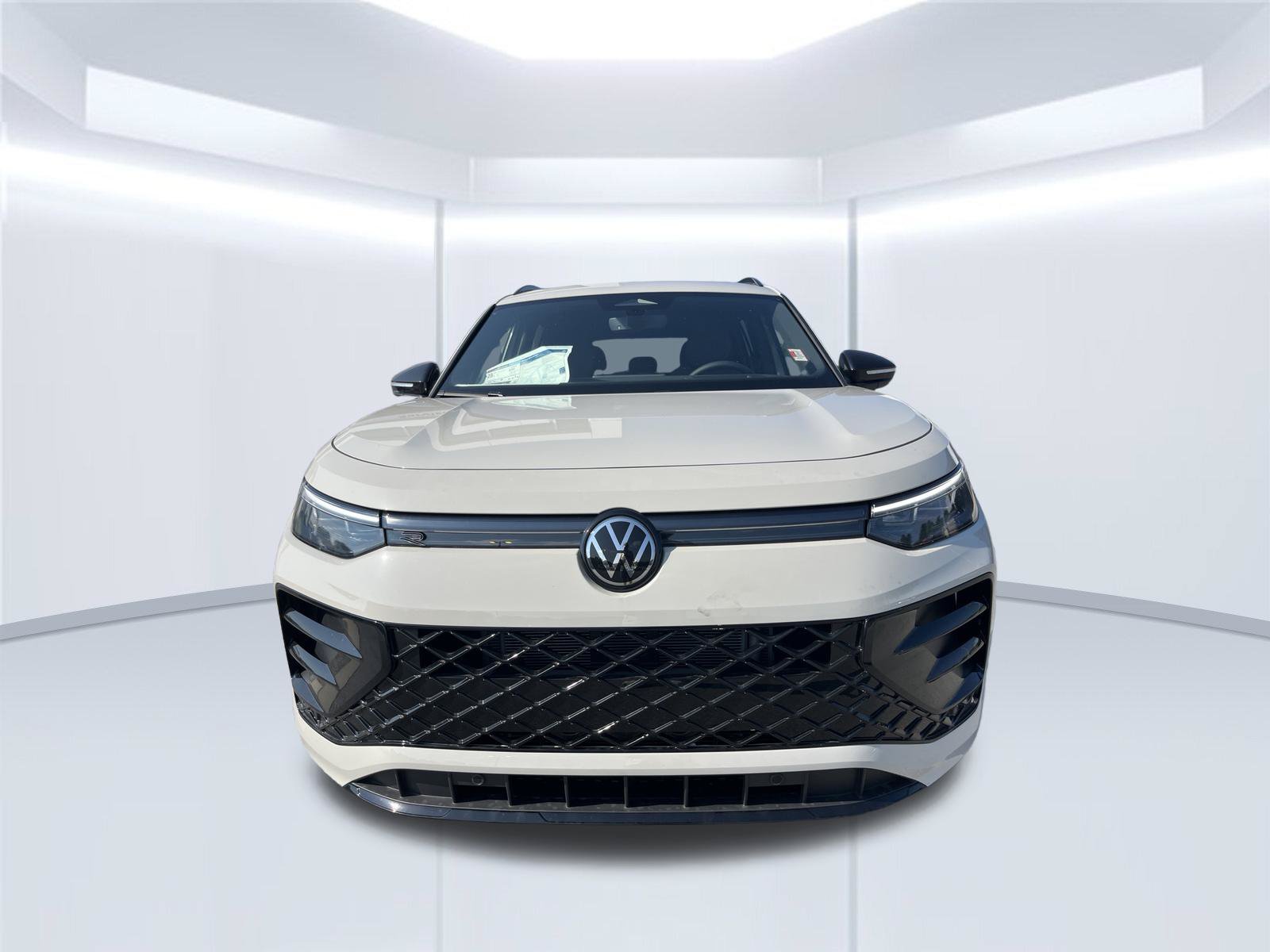 New 2026 Volkswagen Tiguan SE R-Line Black SUV