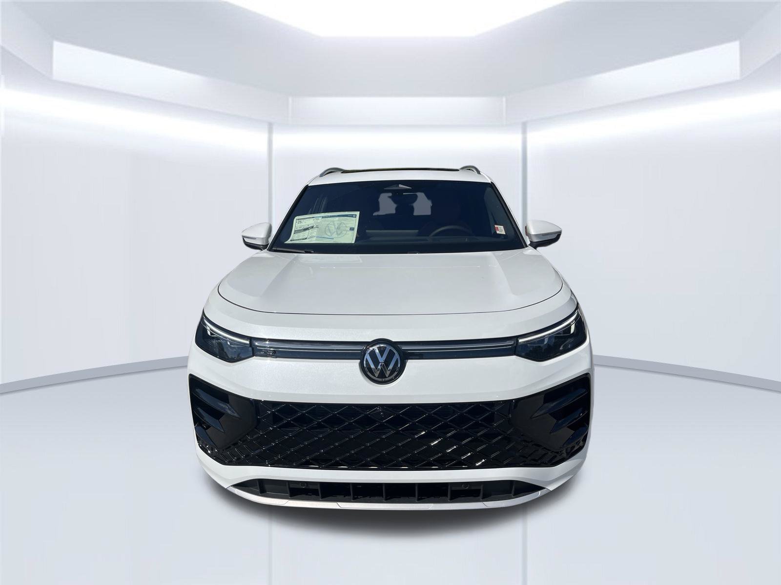 New 2026 Volkswagen Tiguan SEL R-Line Turbo SUV