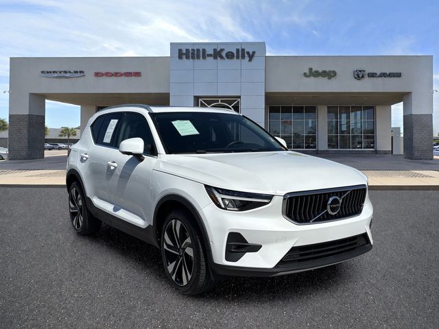 2023 Volvo XC40 Plus