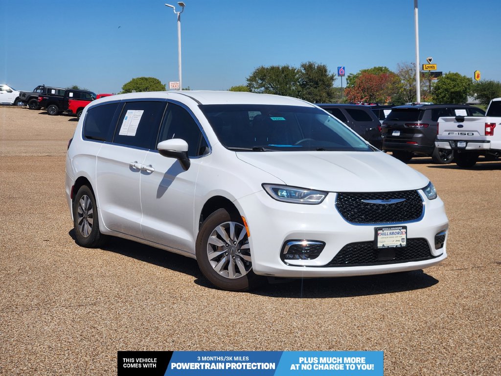 2023 Chrysler Pacifica Plug-In Hybrid Touring L Van Passenger Van