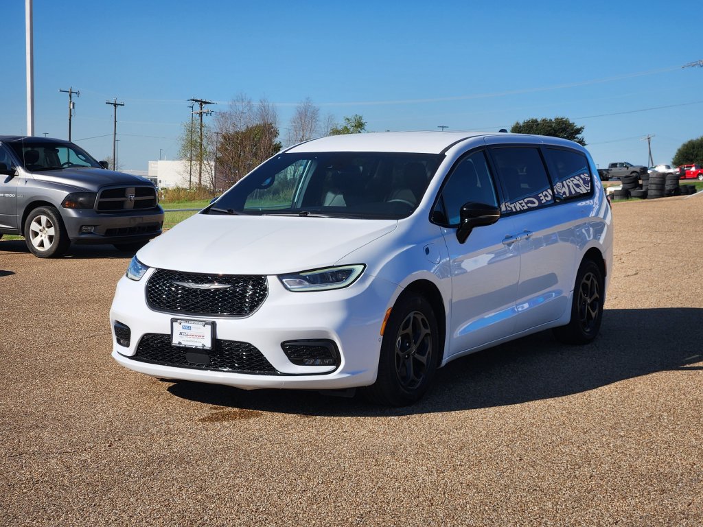 Used 2024 Chrysler Pacifica Hybrid Select S Appearance Minivan/Van