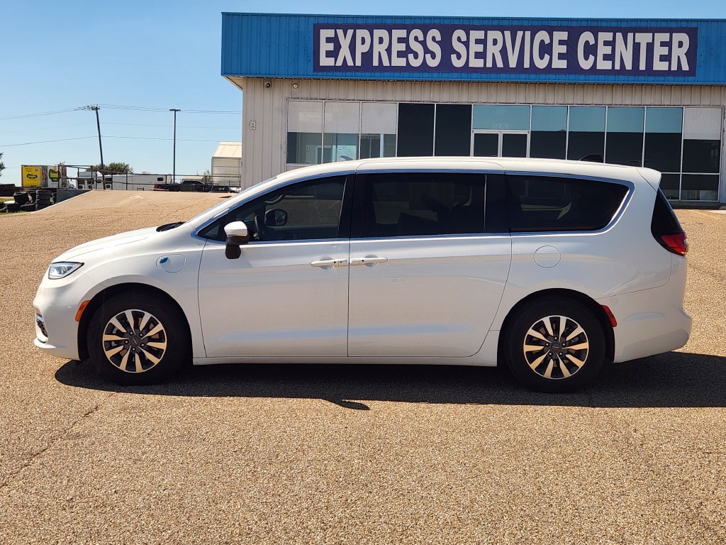 Used 2023 Chrysler Pacifica Hybrid Touring L Minivan/Van